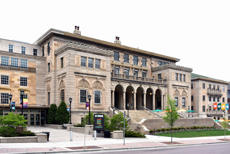 memorial union building front facade and entrance.